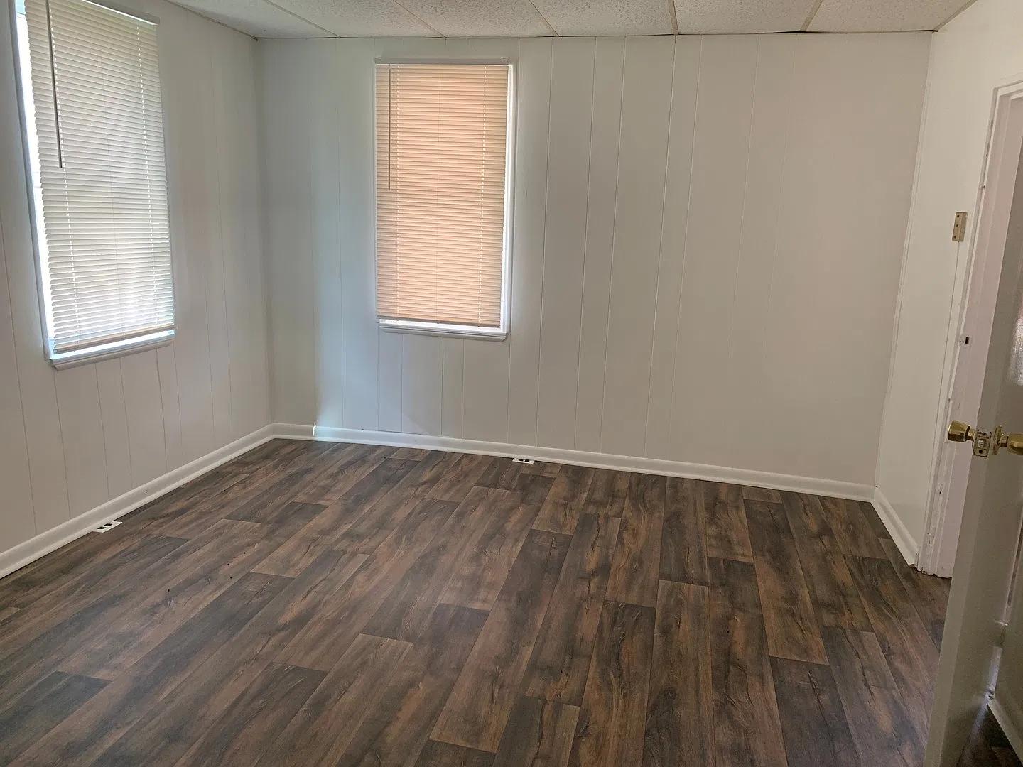 1st Floor Apartment in East Prospect Borough-Eastern SD — Photo 3