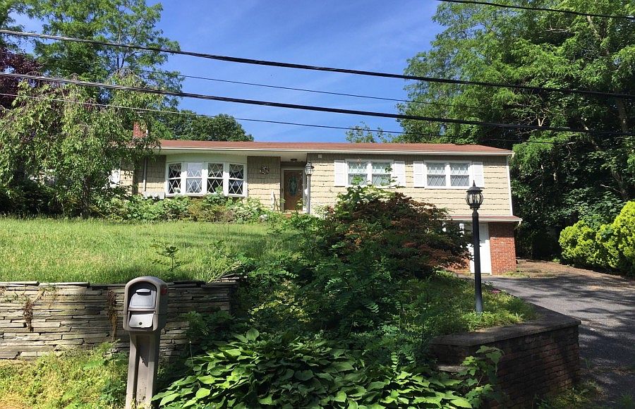 1st image of 50 Lakeview Dr
