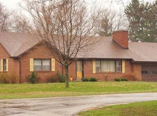 290 Elmside Rd, Benton Harbor, MI 49022