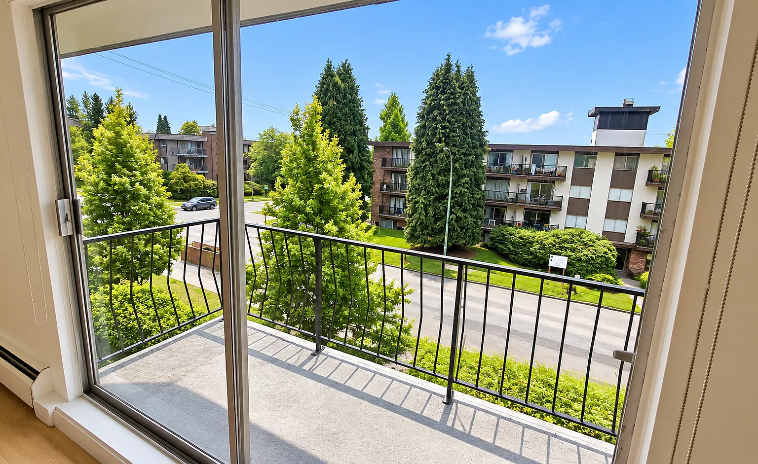 1 bed, 670 sqft, $2,195 — Photo 2