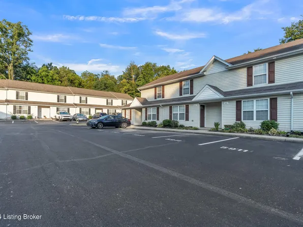5911 Woodcreek Crossing Way, Crestwood, KY 40014