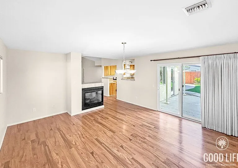 4164 Mount Herbert Ave — Photo 9