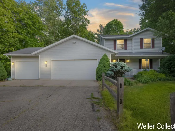 2561 Deer Trl, Dorr, MI 49323