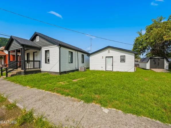 119 6th St, Rocky Top, TN 37769