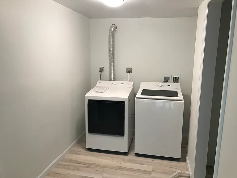 2990 S Logan St — Photo 13