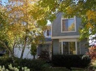 162 Red Cedar Dr, Streamwood, IL