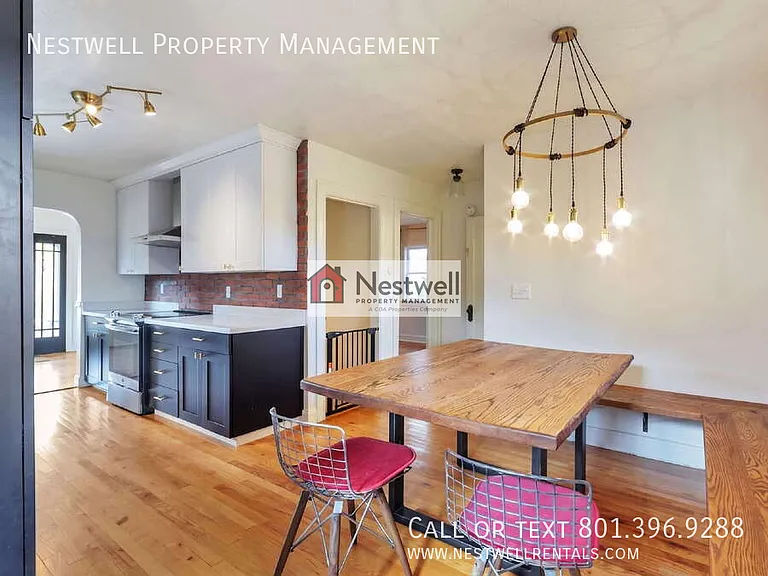 1062 E Roosevelt Ave — Photo 3