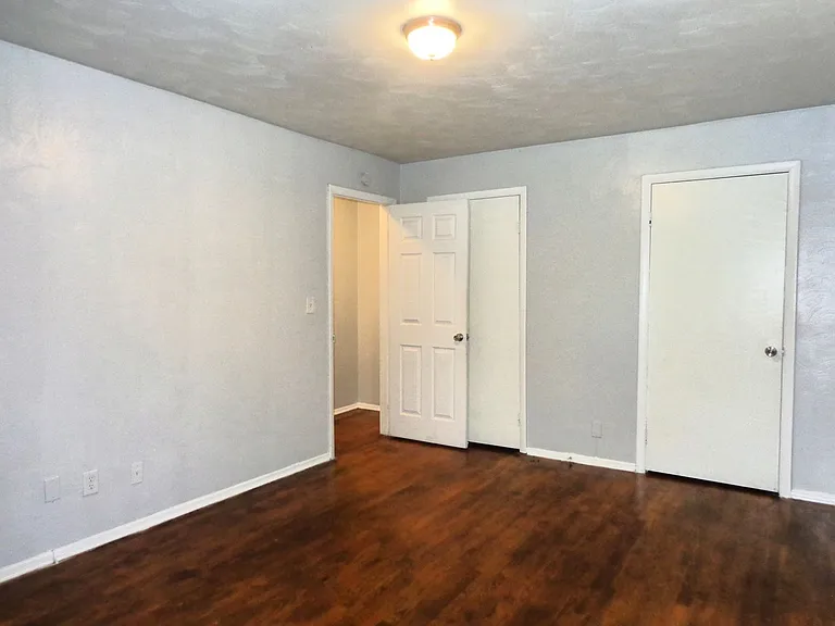 Pembroke Pines Apartments — Photo 24