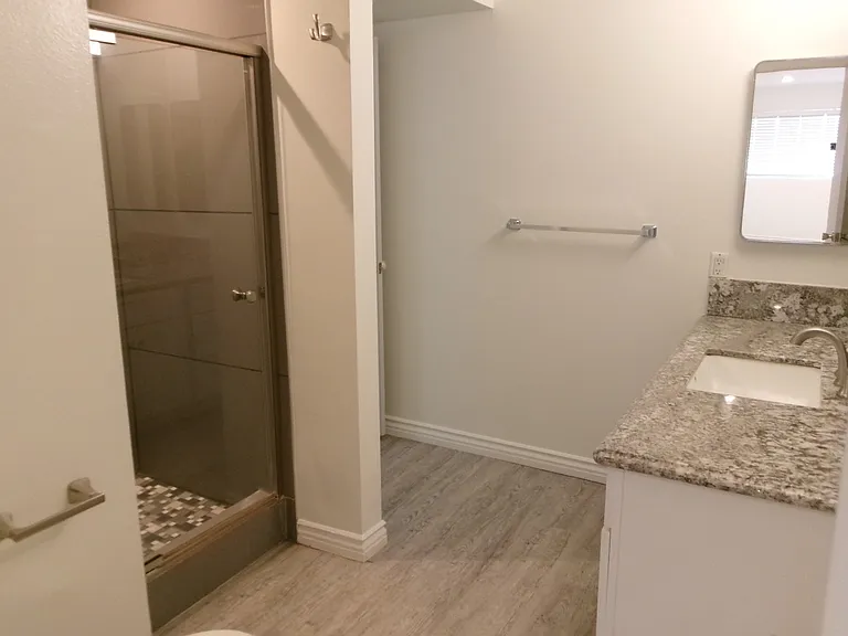 1701 Anacapa St #31 — Photo 10