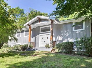 8 Walden St, Somers, NY 10589