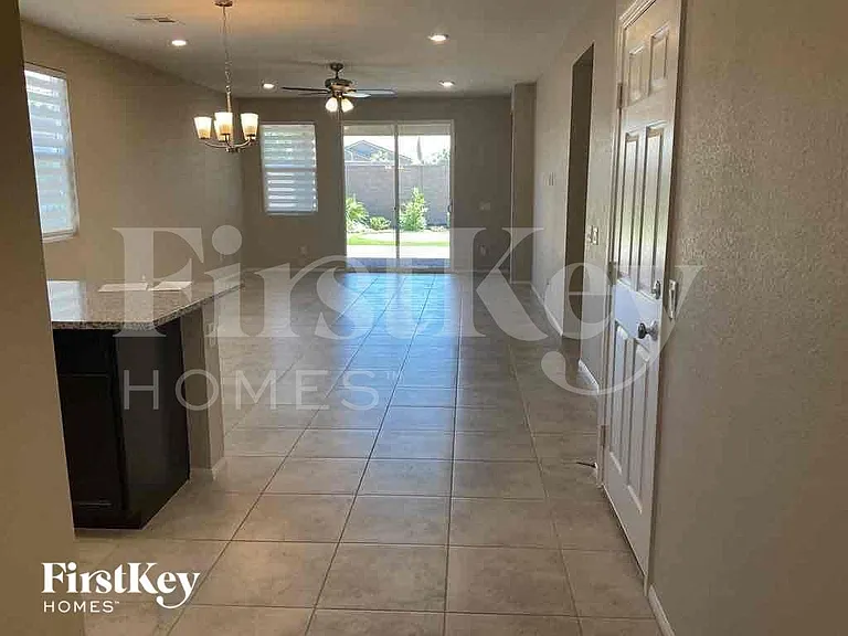 1509 Deep Valley Ave — Photo 3