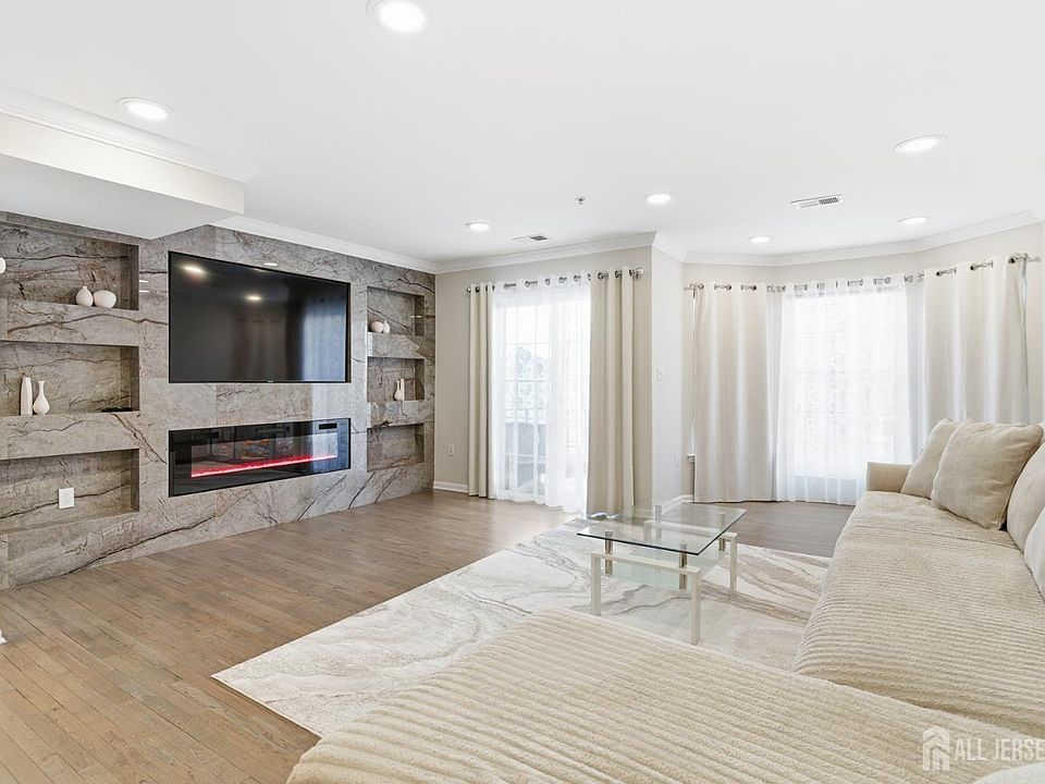 1st image of 107 Adamecs Way #7