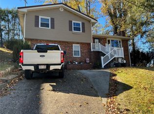 1507 Nancy St, South Charleston, WV 25303