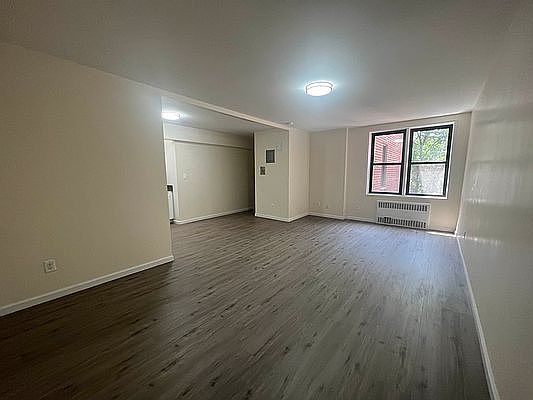 4th image of 83-60 118th St APT 5E