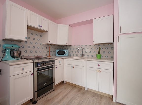 5th image of 15 Forest St APT 11