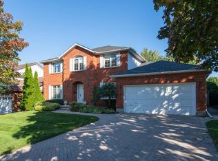 493 Ennismore Pl, Waterloo, ON N2T 2G3
