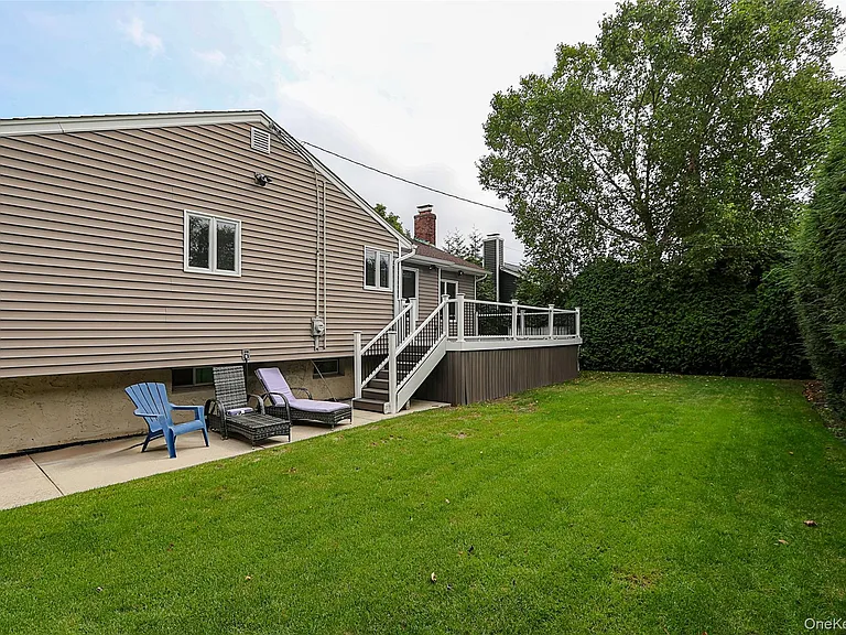 14 Glenn Dr — Photo 27