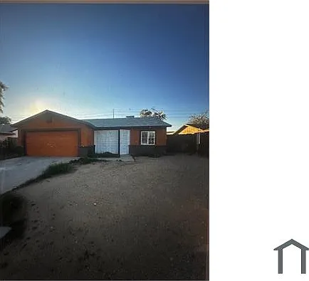 3118 N 90th Dr — Photo 11