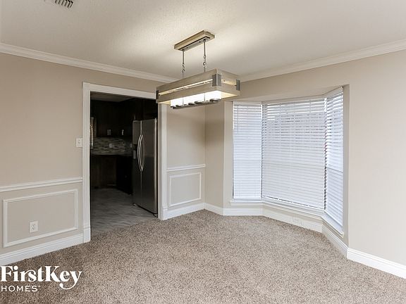 3rd image of 4543 Buckingham Dr