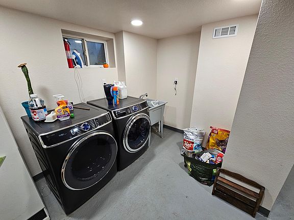 Shared laundry