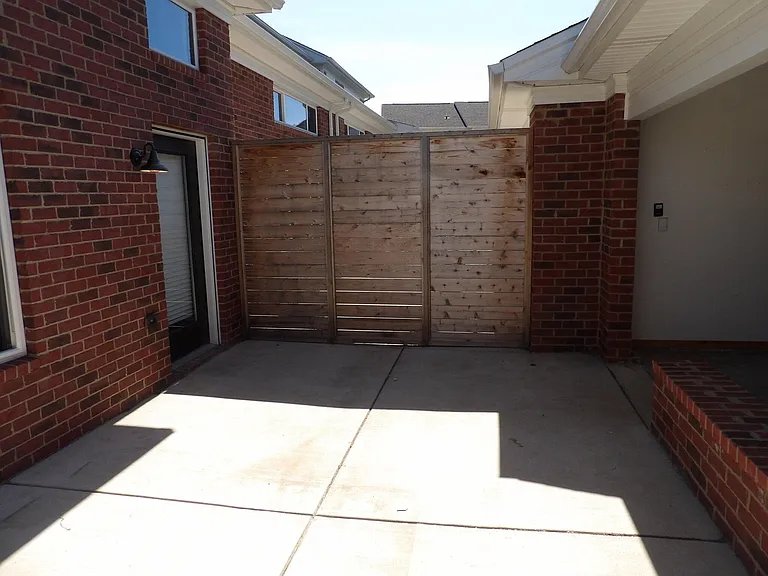 10907 Cole Thompson Ln — Photo 23