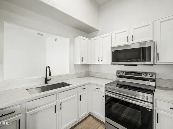 6503 W FLORENCE Avenue, Phoenix, AZ 85043