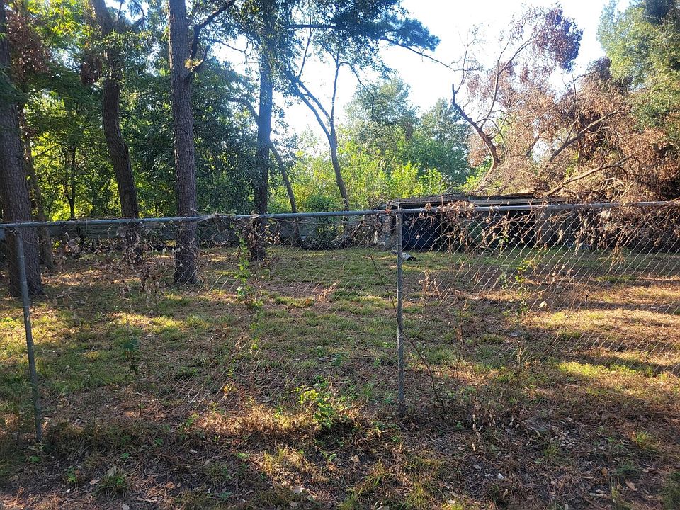 2nd image of 964 Garapan St