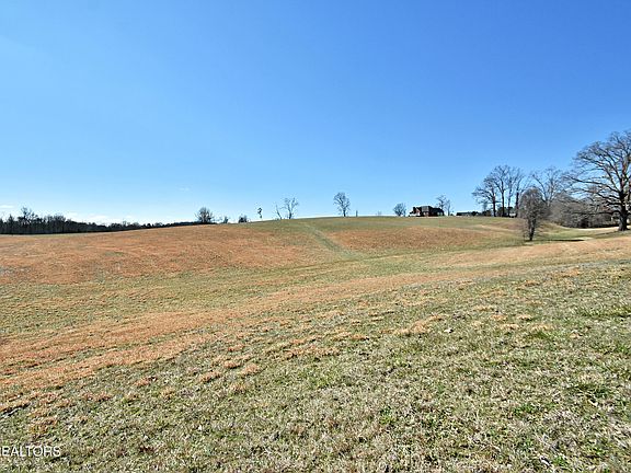 4th image of 25 Ranch Rd