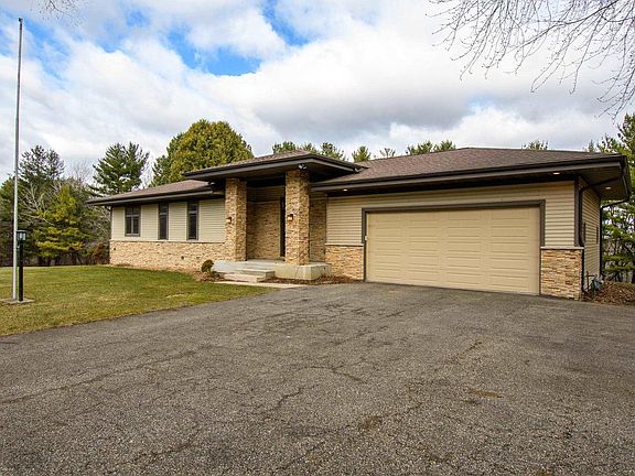 3rd image of 4206 Rose Court