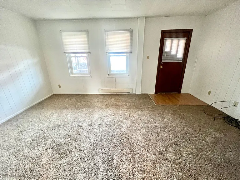 1613 Fourth Avenue (Full Service) — Photo 7