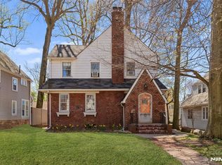 486 Wyndham Rd, Teaneck, NJ 07666