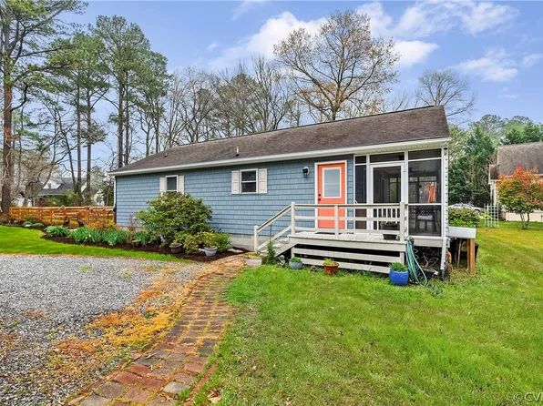 94 Stern Way, Montross, VA 22520