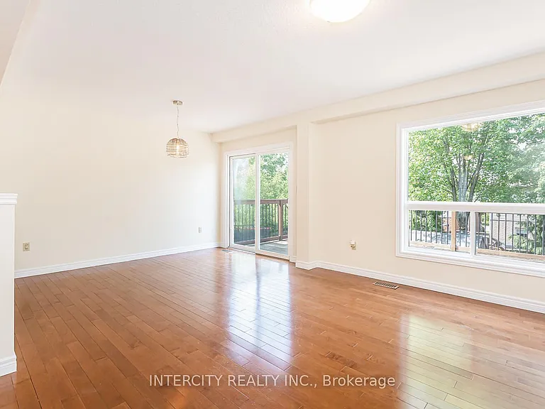 258 McMeeken Dr — Photo 6