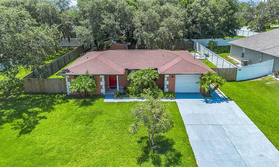 1st image of 1303 FERENDINA DRIVE