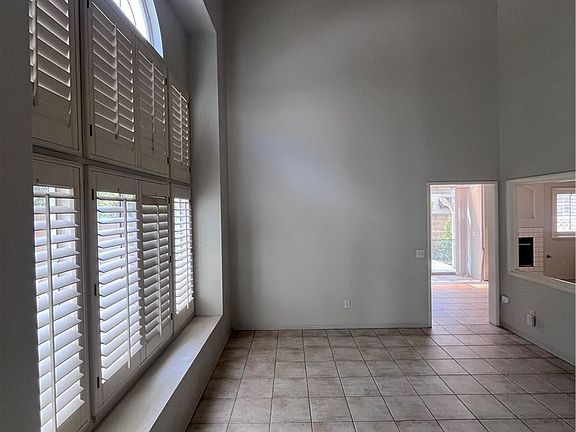 4th image of 11599 Stoneridge Dr