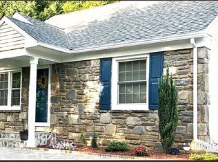 521 Glendale Rd, Havertown, PA 19083