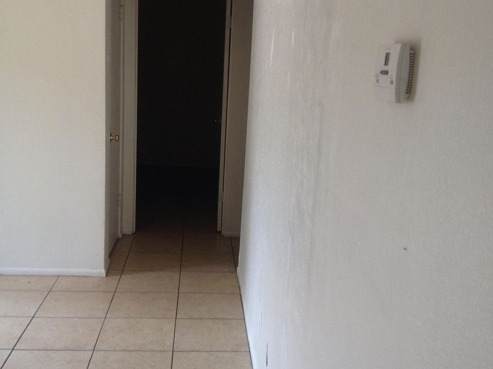 2nd image of 2633 W Belmont Ave APT 6