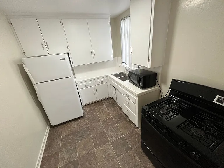 478 Landfair Ave — Photo 28