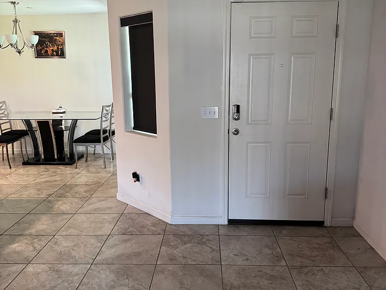 916 N Redondo St — Photo 13