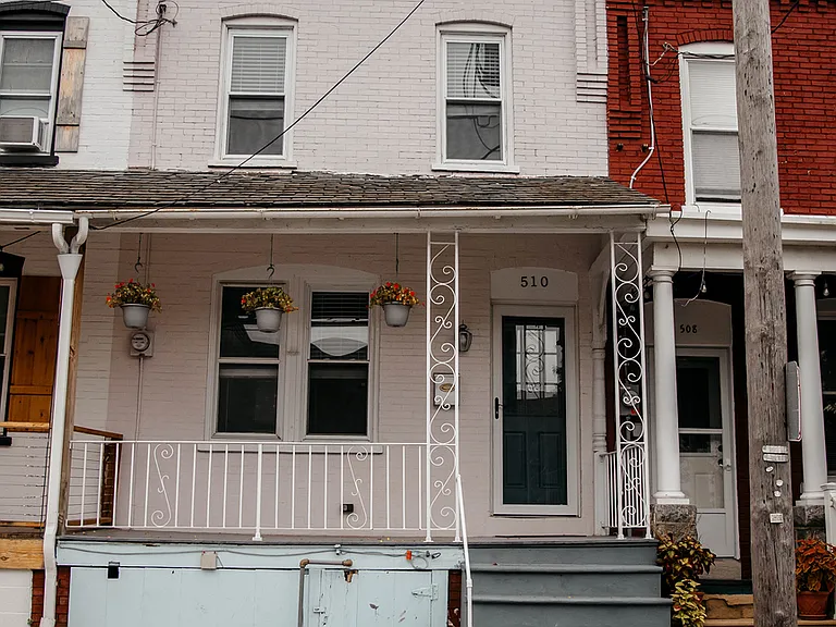 510 E Fulton St — Photo 1