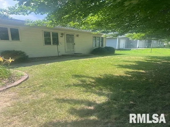 1103 N Lime St, Albany, IL 61230