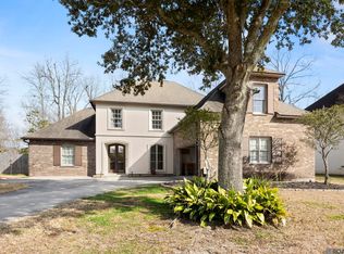 16456 Long Lake Dr, Prairieville, LA 70769