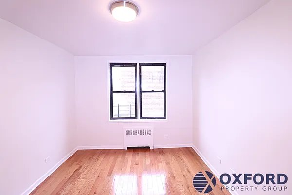 Rented by Oxford Property Group | media 13