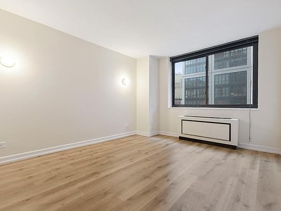 4th image of 275 W 96th St APT 7H