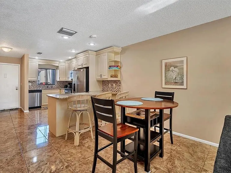 1624 Stickney Point Rd #108 — Photo 8