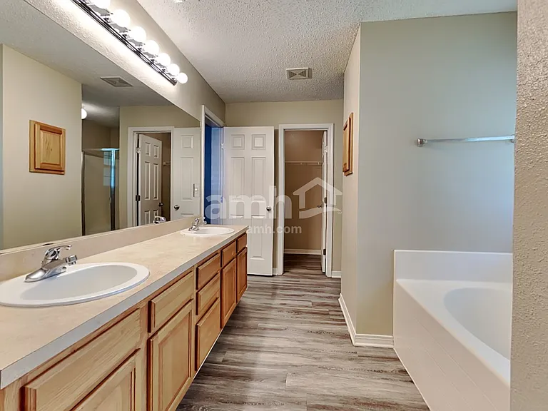 9215 Hawkeye Dr — Photo 12