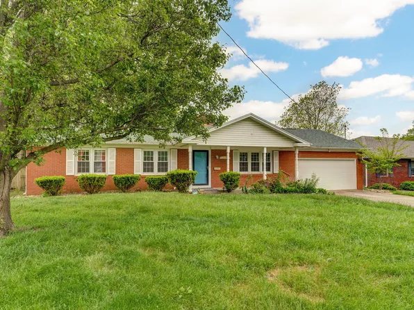 2634 E Meadowmere Street, Springfield, MO 65804