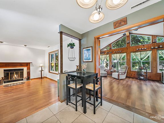 3rd image of 2930 Evergreen Ln