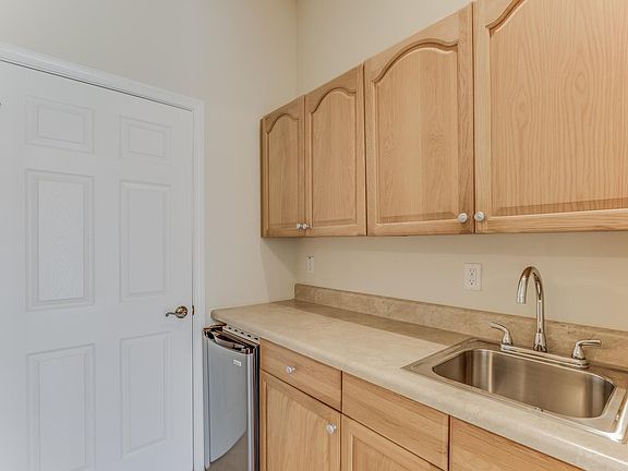 3rd image of 14001 Bently Cir