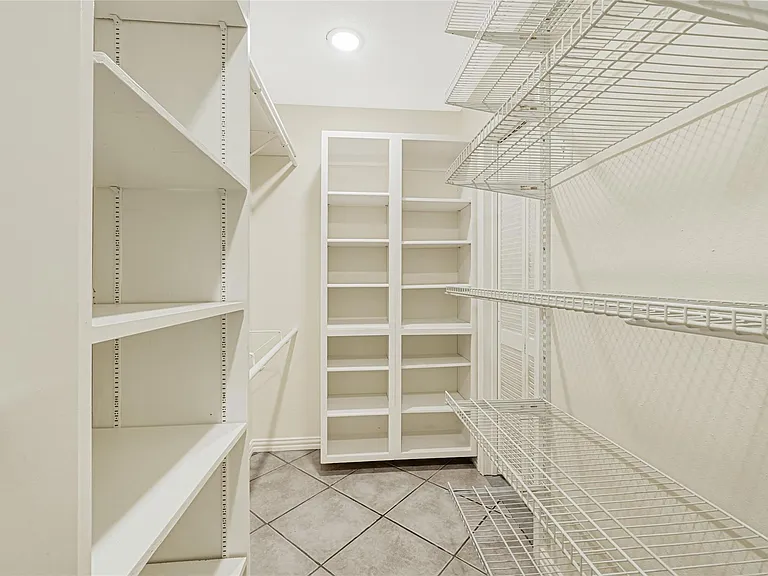 4806 Hickorygate Dr — Photo 18